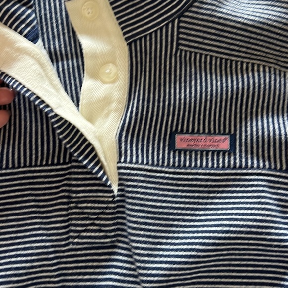 Vineyard Vines Pullover - Picture 6 of 6